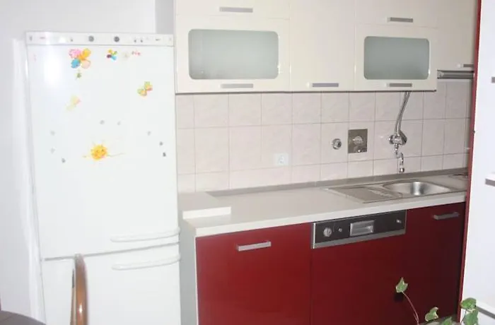 Spacious And Close To The City Center
