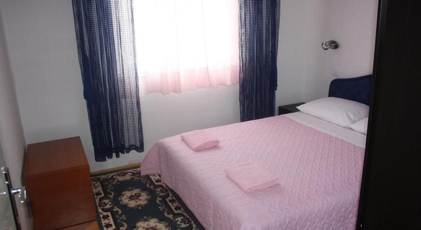 Spacious And Close To The City Center Apartman